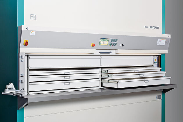 Farklı yüksekliklerde çekmeceler